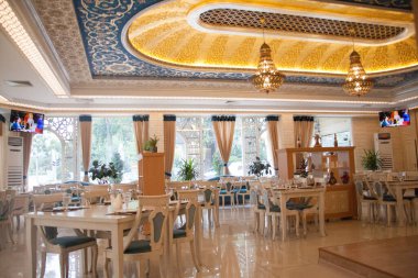 Özbekistan 'da açık pencere restoranı