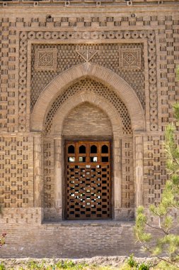 Kaya blokları farklı şekillerde inşa edilir