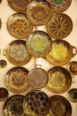 Güzel desenli tabak.