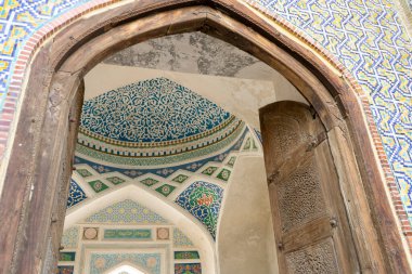 Kalenin içinde bir kubbe.