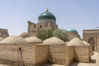 İpek bir yolda bir kubbe.