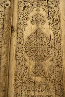 Eski usul ahşap bir kapı