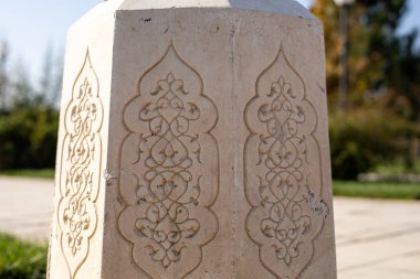Shakhrisabz 'da farklı renklerde güzel bir sonbahar.