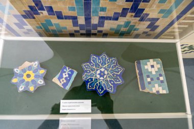Üzerinde 