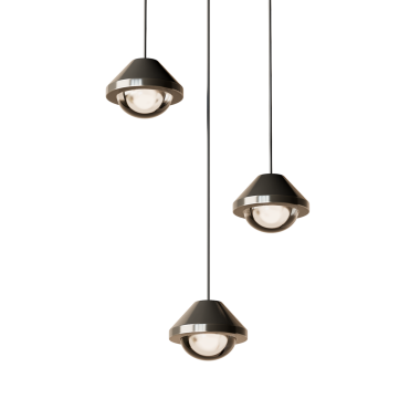 Tavandan sarkan üç ışık. Işıklar siyah ve yuvarlak.