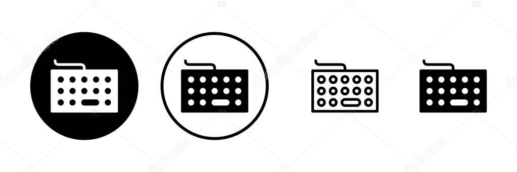 Keyboard icon vector illustration. keyboard sign and symbol