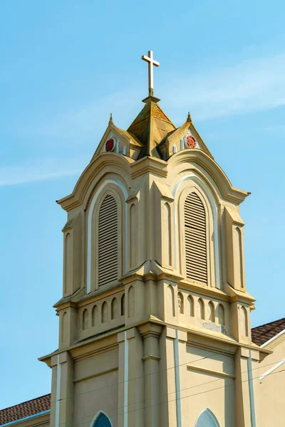 Church Tower Late Afternoon Sun Orange White Beige Colored Paint — Stock Photo, Image