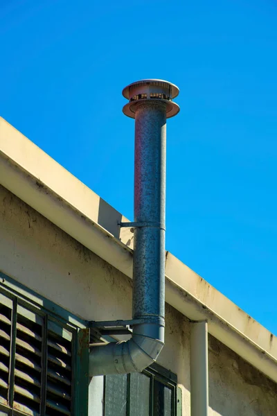 Metal Rooftop Chimney Vent Fireplace Industrial Purposes Side Building Blue — Stock Photo, Image