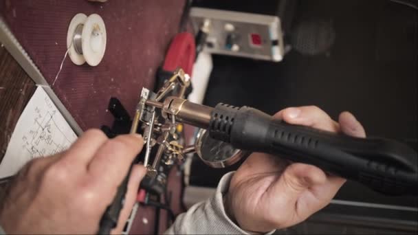 Close Vertical Video Electronics Repair Small Business Home Soldering Circuit — Vídeo de Stock