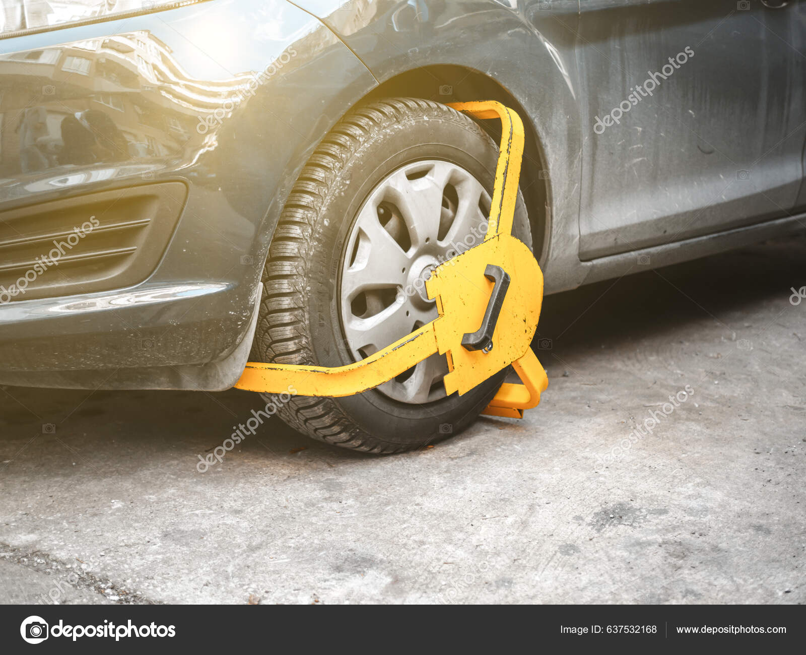 Driver Crackdowns Poor Infrastructure Lack Public Parking Yellow.