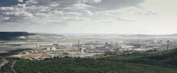 Co2 Fußabdruck Luftindustrielle Zone Europa Mit Rauch Aus Der Fabrik — Stockvideo