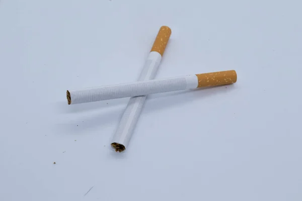 Witte Oranje Gekleurde Sigaren Witte Achtergrond — Stockfoto