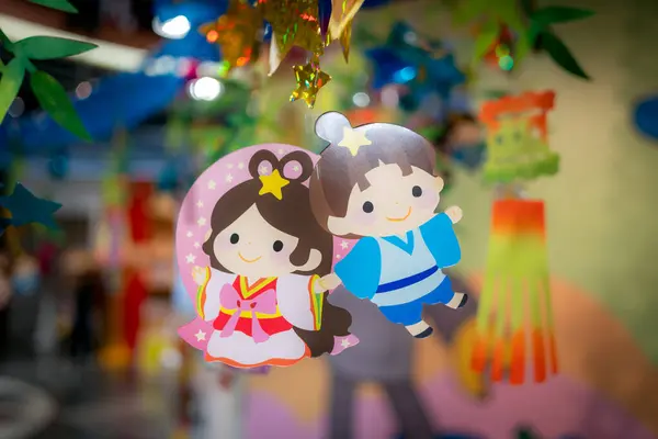 Japonya 'da yıldız festivali ya da Tanabata asma madalyası. Hikoboshi ve orihime