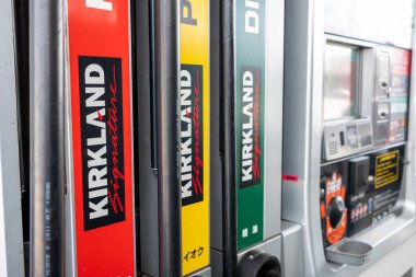Costco Japonya 'daki Kirkland marka benzin istasyonu