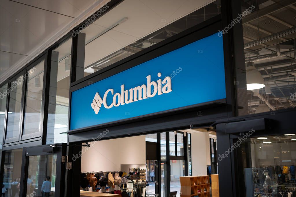 Columbia outlet store storefront and logo banner
