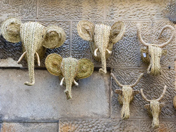 Ремесленные Изделия Улицах Сеговии Туристами Гуляющими Улицами Сеговии Испания — стоковое фото