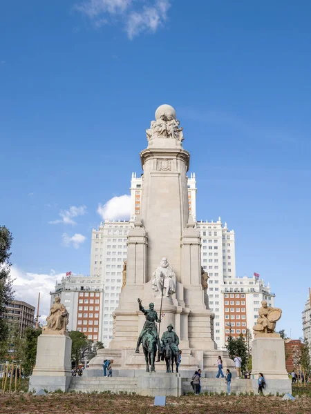 マドリードのスペイン広場周辺の建物の詳細 — ストック写真