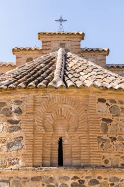 İspanya 'nın Toledo eyaletinin Guadaur ilindeki ortaçağ kalesi.