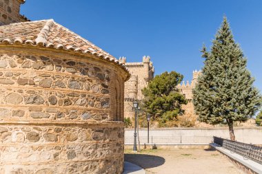 İspanya 'nın Toledo eyaletinin Guadaur ilindeki ortaçağ kalesi.