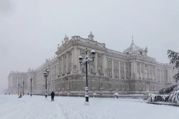 Royal Palace Madrid Theater Covered Snow Storm Philomena — Stock Photo, Image