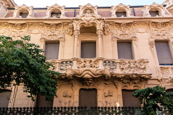 Striking Mansion Flamboyant Art Nouveau Facade Now Private Home Sgae — ストック写真