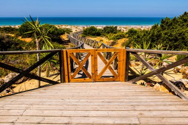 Sancti Petri 'deki La Barrosa plajında gün batımı, Cadiz, İspanya