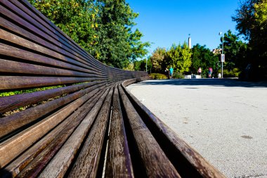 Views of the Madrid Rio park next to the Manzanares river and green vegetation around it