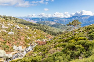 Penalara Glacier Circus and the Penalara Glacial Lagoons, in Madrid's Sierra de Guadarrama.