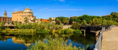 The Tajo River as it passes through Talavera de la Reina, Toledo, Spain