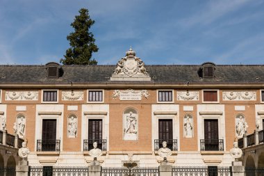 Aranjuez 'in Prens Bahçeleri' nde sonbahar zamanı. Madrid mi? İspanya.