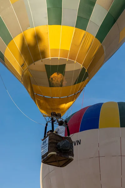 Hőlégballon Bemutató Madridi Palacio Aranjuez Kertjében — Stock Fotó
