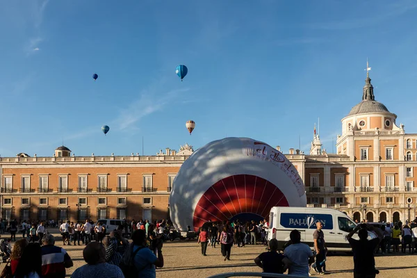 Exposição Balão Quente Nos Jardins Palácio Aranjuez Madrid — Fotografia de Stock