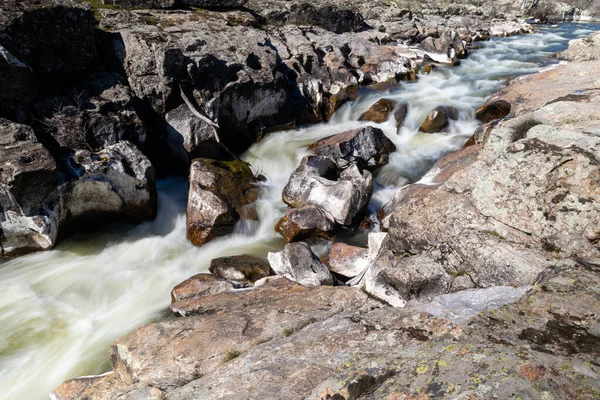 Lozoya River Madrid Flowing Granite Rocks — Stock Photo, Image