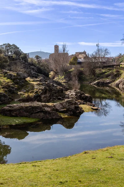 Landschaft Mit Blick Auf Die Ummauerte Stadt Buitrago Del Lozoya — Stockfoto