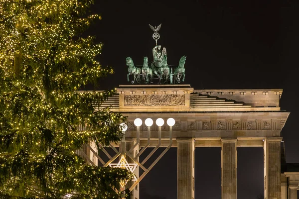 ベルリンの有名なブランデンブルク門 ドイツ — ストック写真