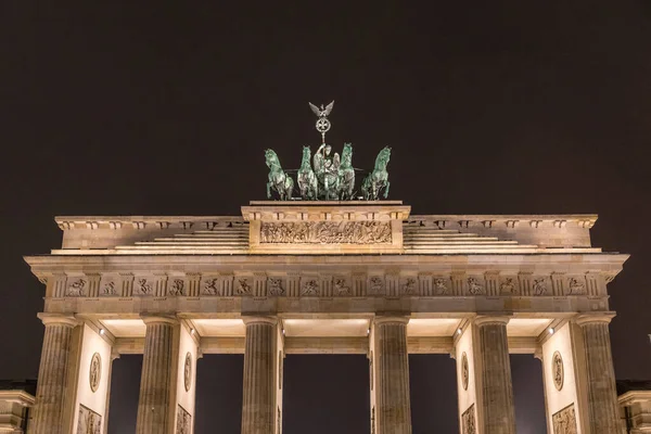 ベルリンの有名なブランデンブルク門 ドイツ — ストック写真