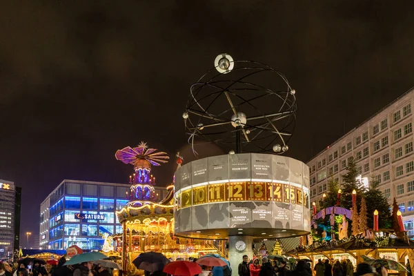 Alexanderplatz Világórája Berlin Mitte Kerületében — Stock Fotó
