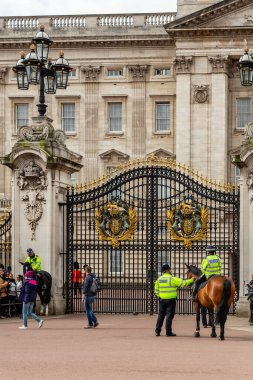 Londra 'nın çatılarını Katedral' in gözlem güvertesinden görmek