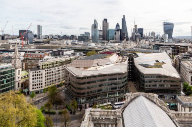 Londra 'nın çatılarını Katedral' in gözlem güvertesinden görmek