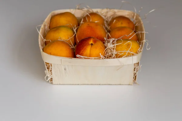 Delicious Ripe Apricots Wooden Bowl Table Close Horizontal View — Stock Photo, Image