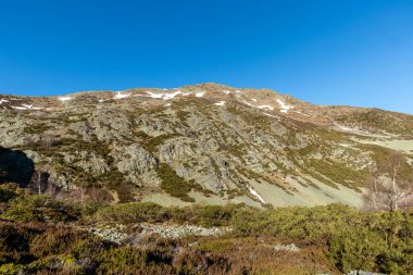 İspanya 'nın Asturias şehrinde Leitariegos vadisinde Cueto de Arbas adında bir dağ
