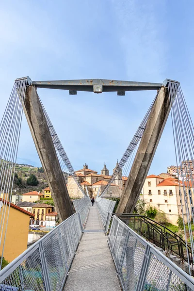 Most Wiszący Dla Ludzi Przejście Przez Rzekę Narcea Cangas Del — Zdjęcie stockowe