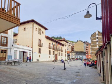 Cangas del Narcea, Asturias, İspanya 'daki belediye binası cephesi