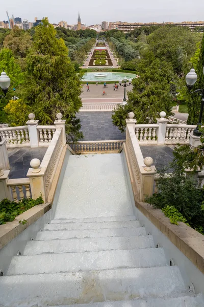 İspanya 'nın Zaragoza şehrinde Jose Antonio Labordeta adında bir halk parkı.
