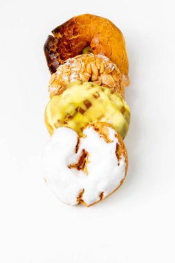 Rosquillas de San Isidro ya da rosquillas del santo, müşteriler günü için tipik Madrid tatlısıdır, 15 Mayıs.