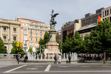 Zaragoza, İspanya - 01 Mayıs 2023: İspanya 'nın tarihi merkezi Zaragoza' nın eski binaları