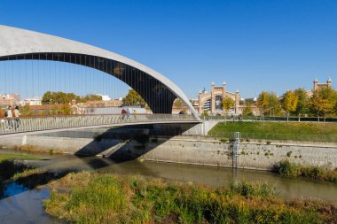 Madrid bölgesi, Madrid-rio olarak bilinir, Manzanares nehrinin yanında.