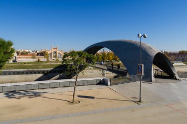 Madrid bölgesi, Madrid-rio olarak bilinir, Manzanares nehrinin yanında.