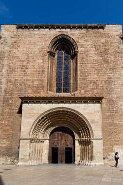 İspanya 'nın Valencia şehrinin farklı binaları ve caddelerinin manzarası