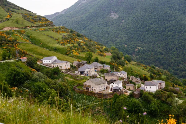 Vallée Leitariegos Dans Les Asturies Espagne Début Printemps — Photo